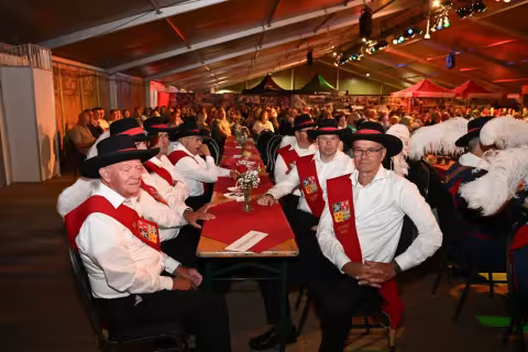 Sfeerbeeld besloten ledenavond