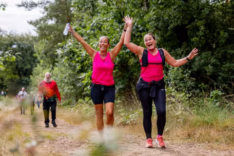 Sfeerbeeld Pink Ribbon Soester Wandelweekend